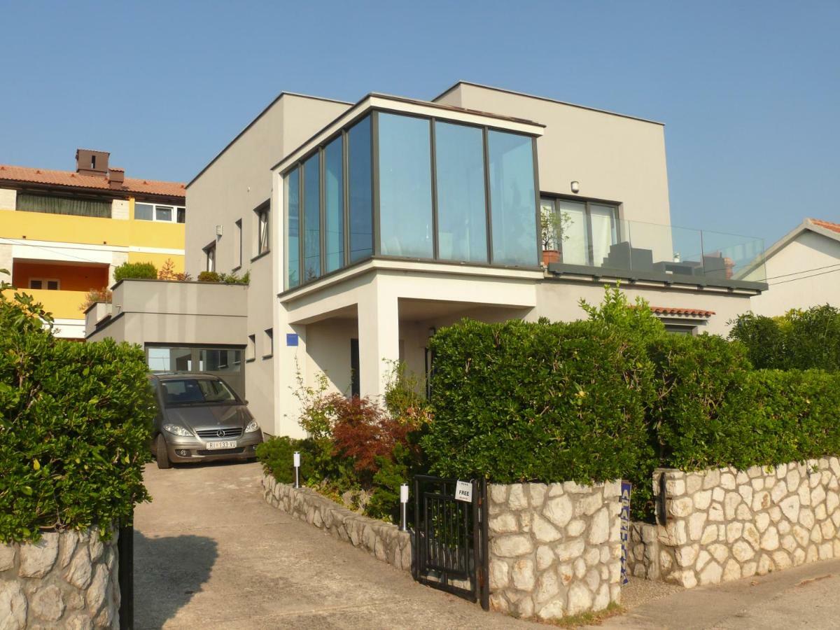 Apartment Branimir Omišalj Eksteriør billede