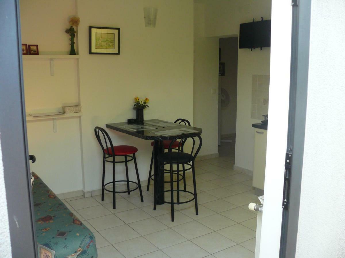 Apartment Branimir Omišalj Eksteriør billede