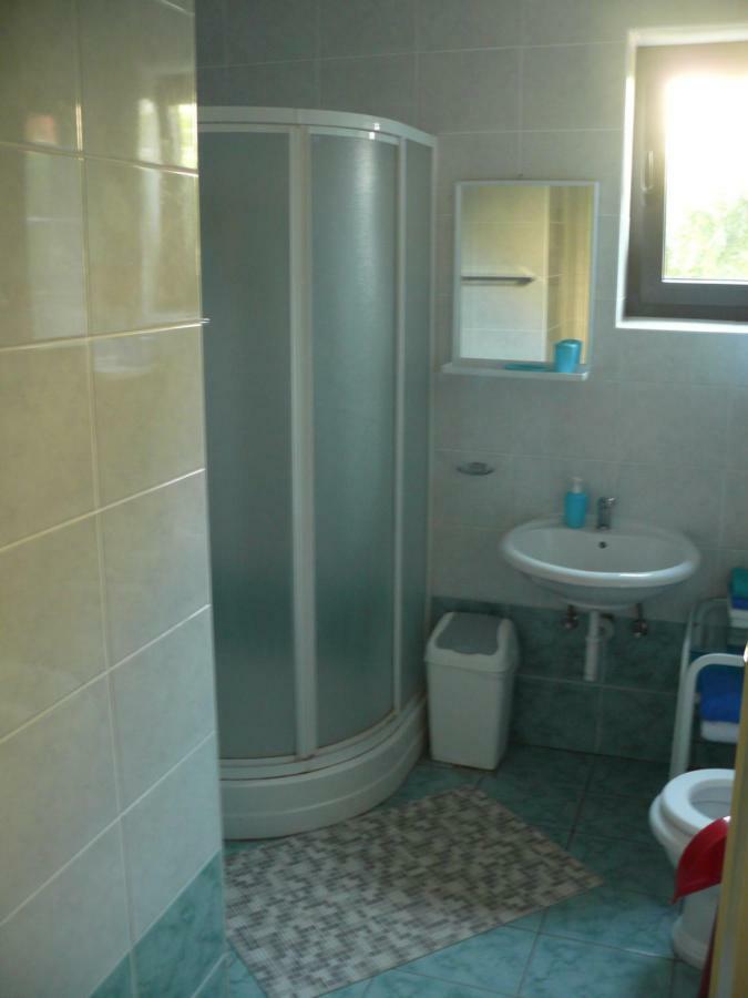Apartment Branimir Omišalj Eksteriør billede